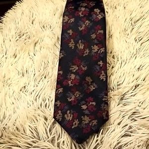 Austin Manor tie